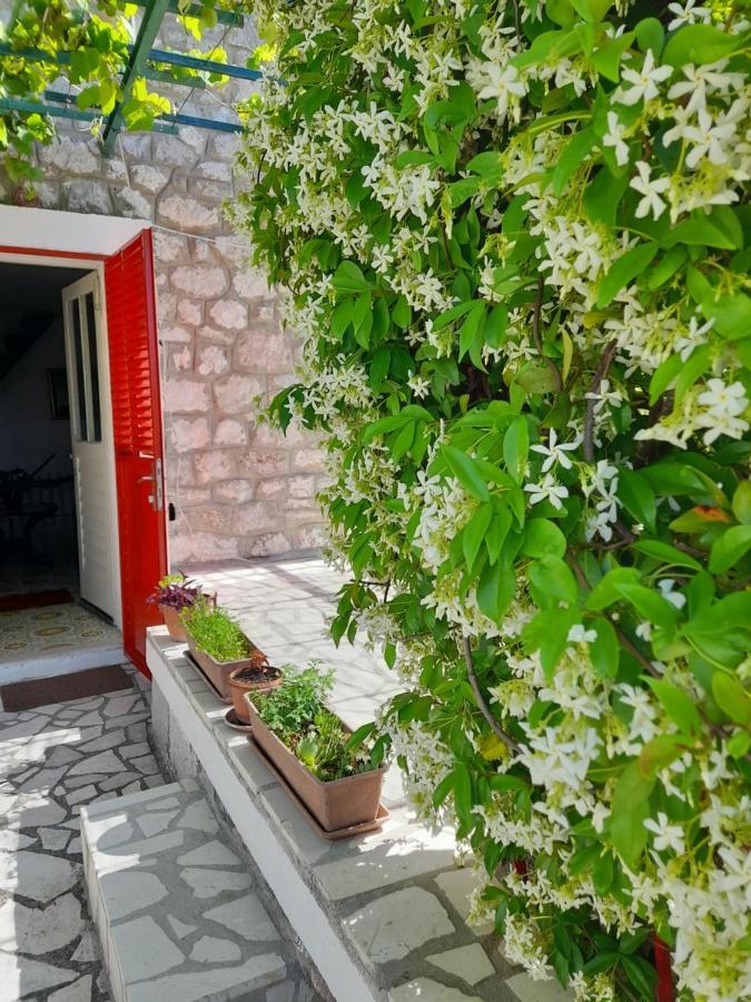 Stone House In Buljarica Βίλα Petrovac Εξωτερικό φωτογραφία