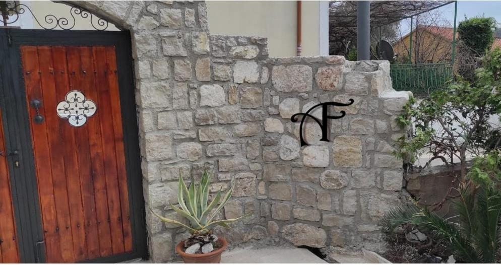 Stone House In Buljarica Βίλα Petrovac Εξωτερικό φωτογραφία