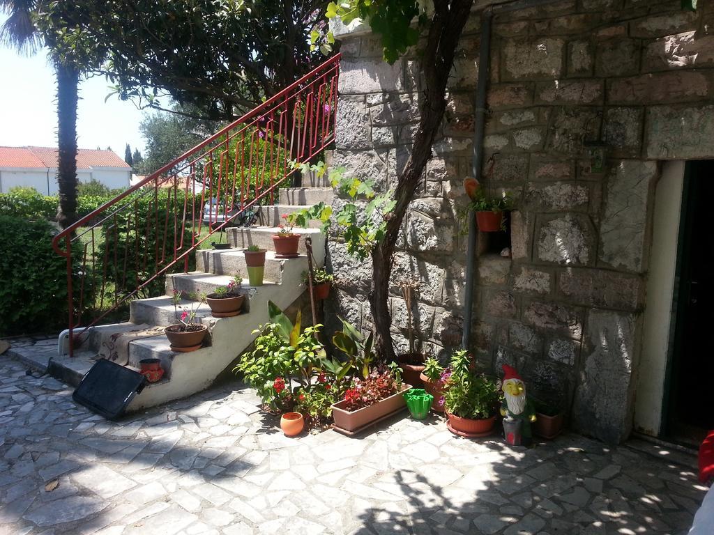 Stone House In Buljarica Βίλα Petrovac Δωμάτιο φωτογραφία