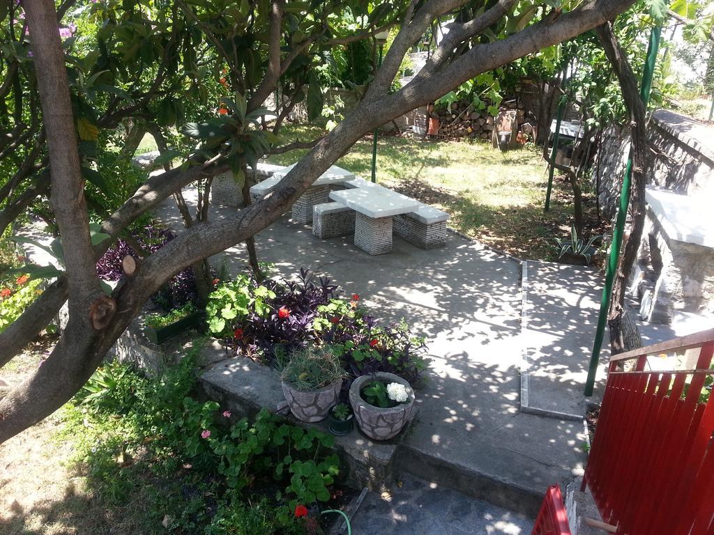Stone House In Buljarica Βίλα Petrovac Δωμάτιο φωτογραφία