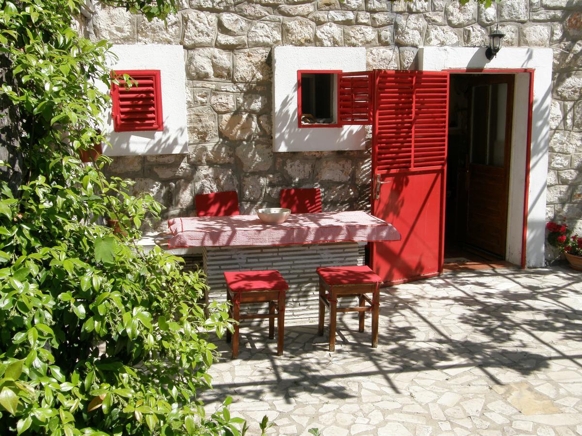 Stone House In Buljarica Βίλα Petrovac Εξωτερικό φωτογραφία